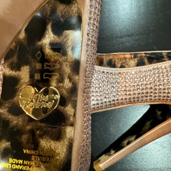 Besty Johnson Women Glitzee Rhinestone Peep Toe Slip On Pink Pump Heels Size 7.5 - Picture 4 of 6